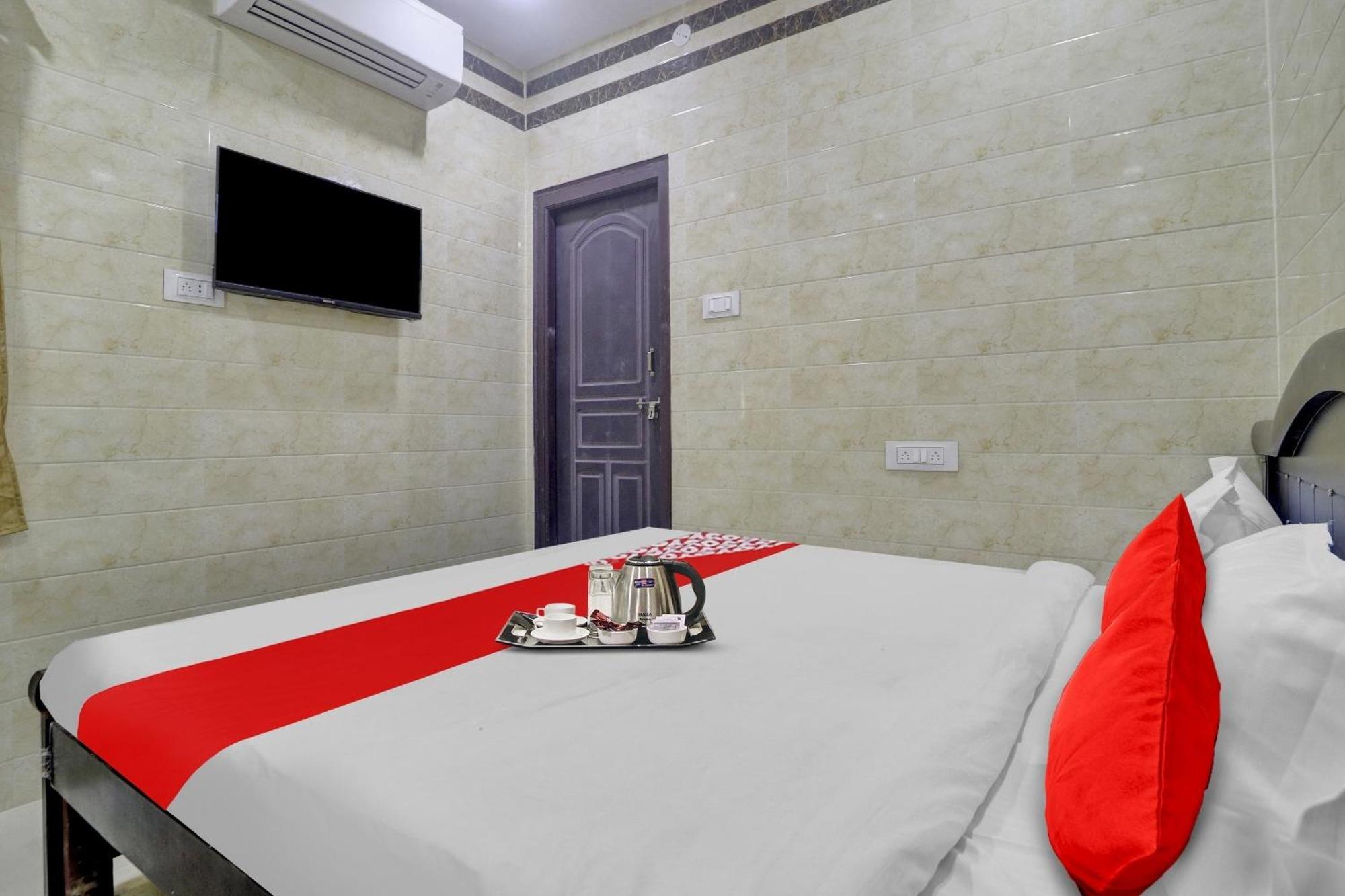 Hotel O Ashoka Classic Near Gokul Chat Hyderabad Exterior foto