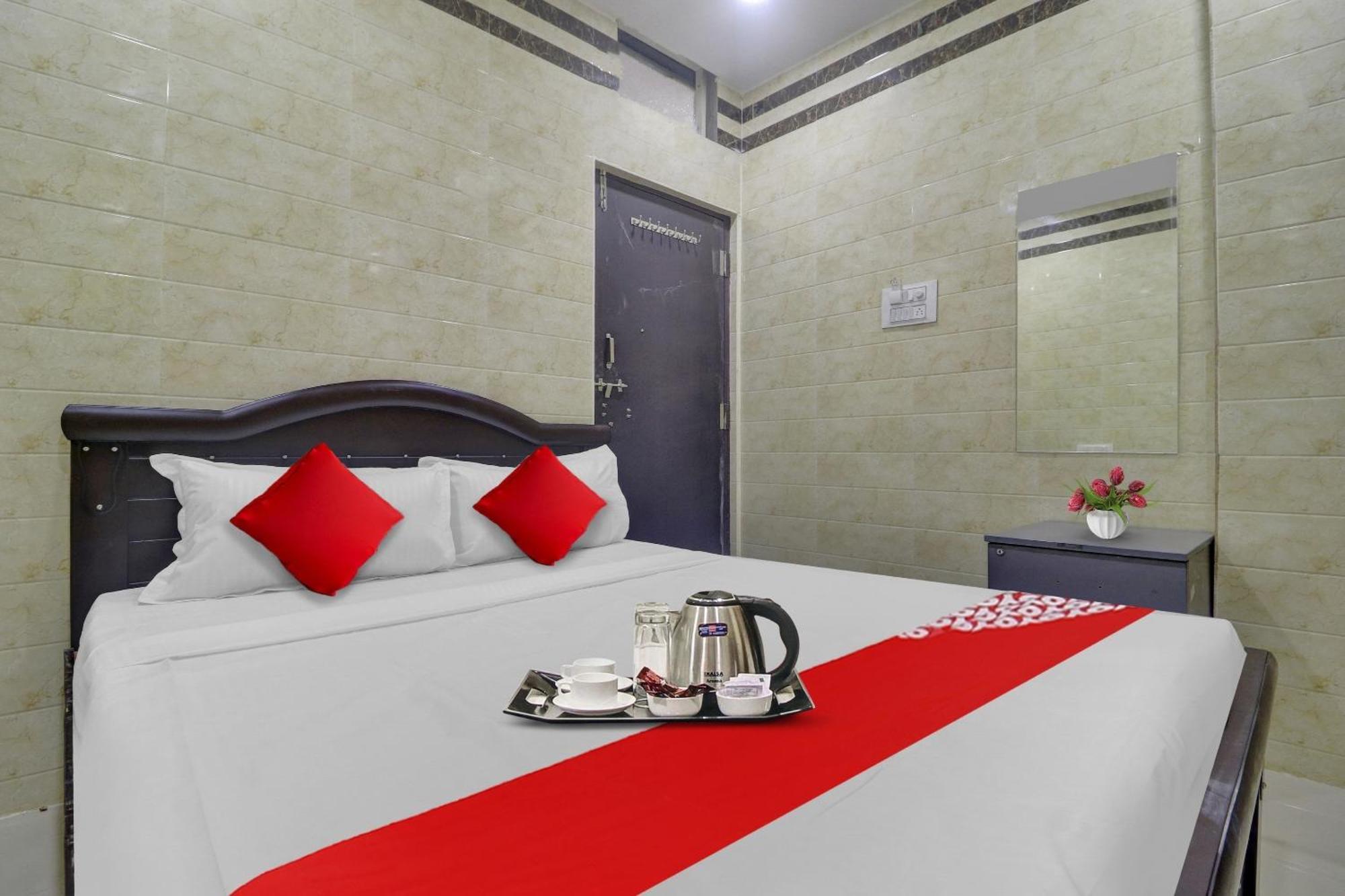 Hotel O Ashoka Classic Near Gokul Chat Hyderabad Exterior foto